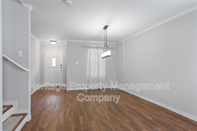 Foto del edificio - 5823 Armstrong Well