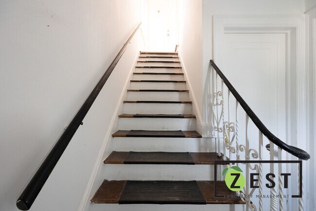 Foto del edificio - 17352 Roselawn St