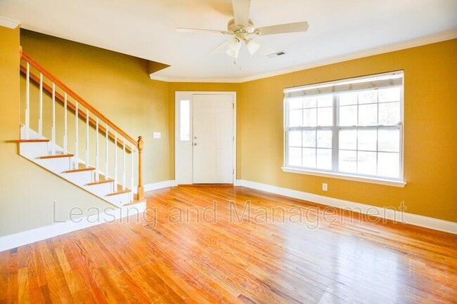 Building Photo - 33 Brockman Dr