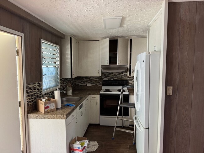 Foto del edificio - Single family home on Gulick Ave in walking distance to business district