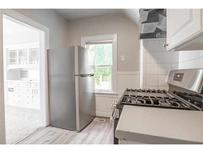 Foto del edificio - 4020 Emerson Ave N