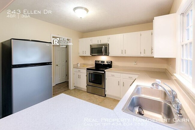 Building Photo - 243 Ellen Dr