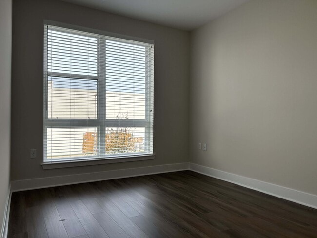 Interior Photo - The Rae