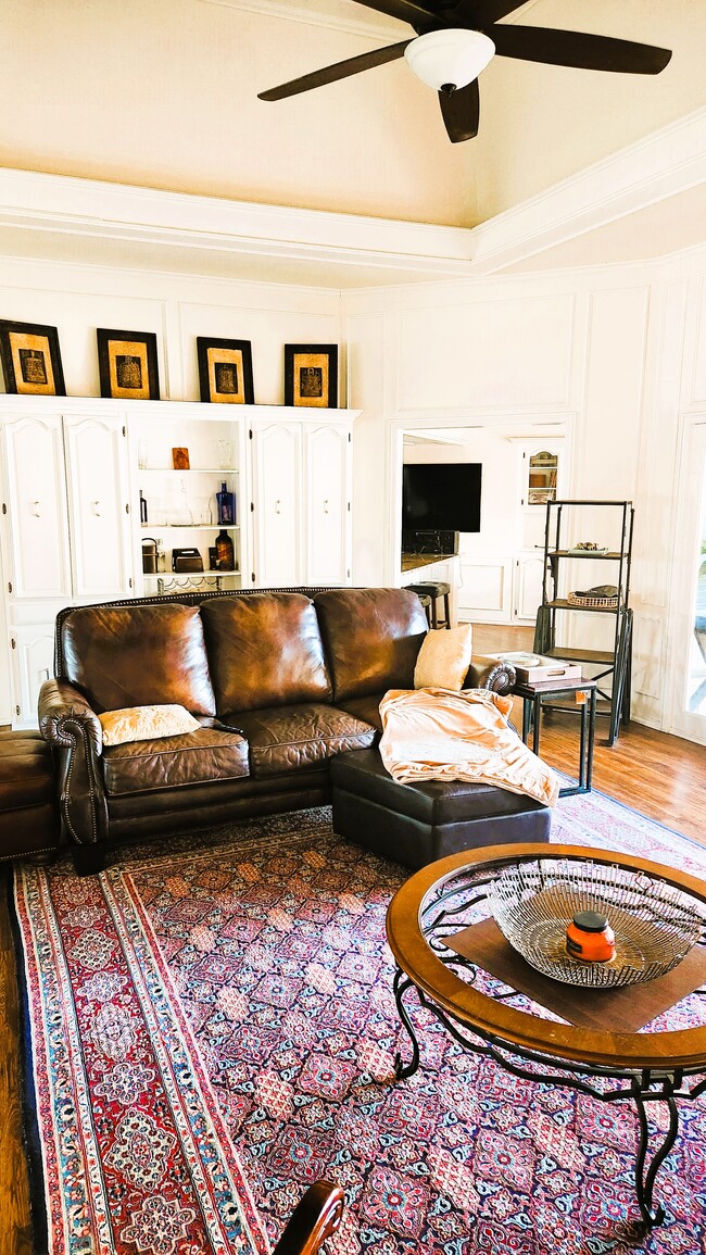 Building Photo - 4204 Country Brook Dr