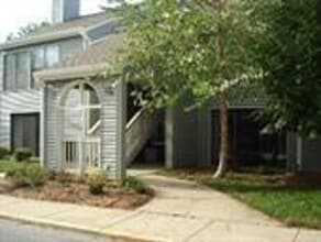 Building Photo - 8739 W 106th Terrace