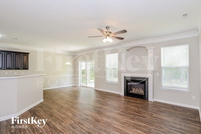 Building Photo - 13724 Fairplains Ct