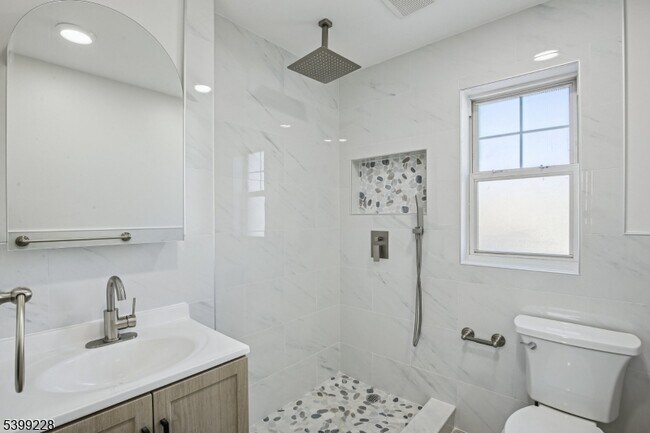 Foto del edificio - 234 Willow Ave