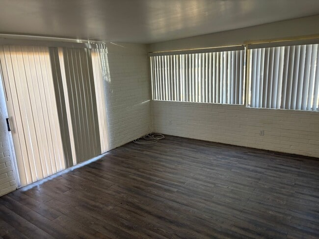 Foto del edificio - Classic Eastside 3/2 SFR