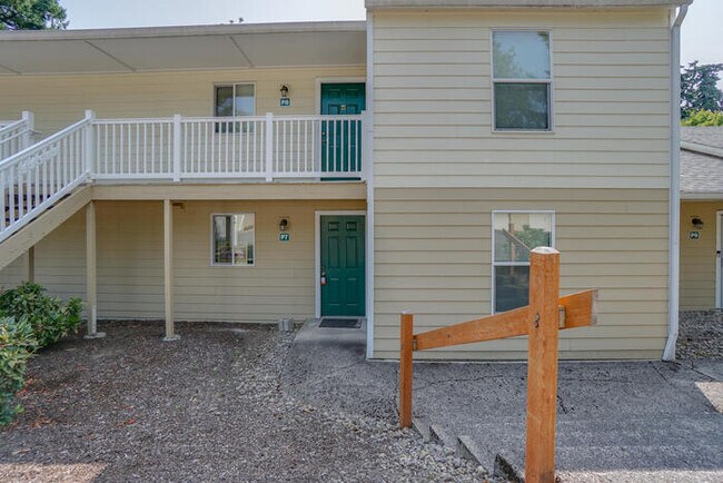 Building Photo - TWO BEDROOM CONDO WITH GARAGE