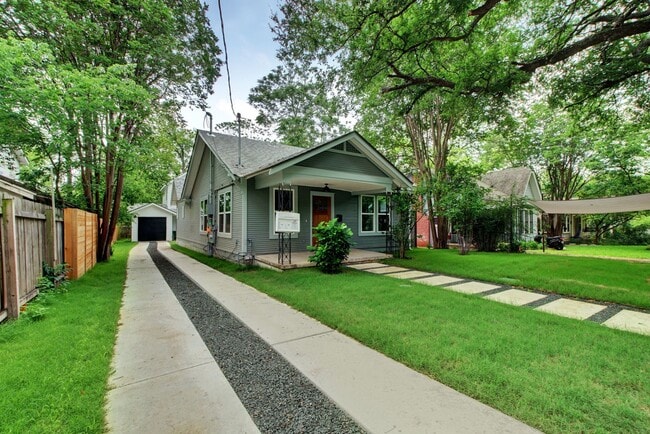 Building Photo - August Pre-lease!  3X2 Gorgeous Home!