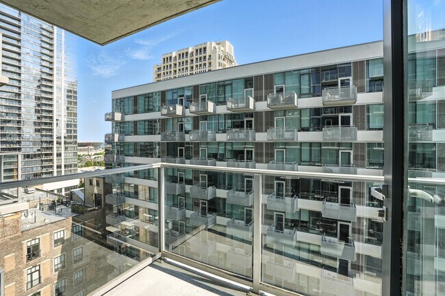 Foto del edificio - 1335 S Wabash Ave