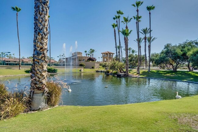 Foto del edificio - 9705 E Mountain View Rd