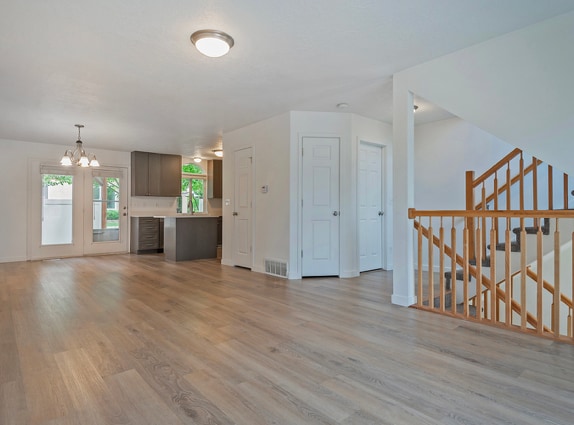 Building Photo - 9485 Fairway View Dr S