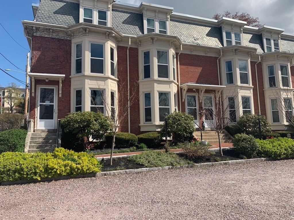 1 Worthen Pl, Haverhill, MA 01830 Townhome Rentals in Haverhill MA