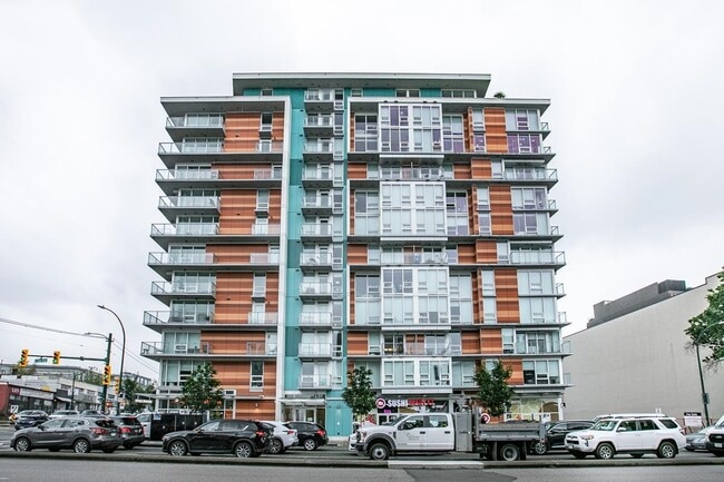 Photo du bâtiment - 180 2nd Av E