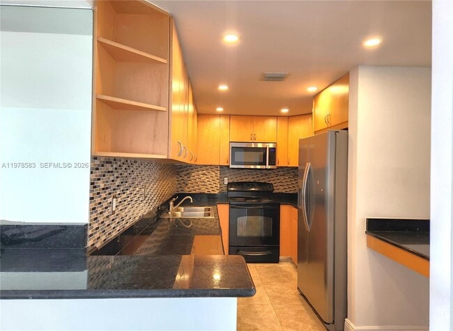 Foto del edificio - 10350 W Bay Harbor Dr