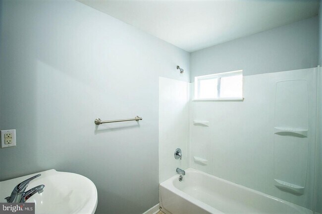 Foto del edificio - 1249 S 21st St