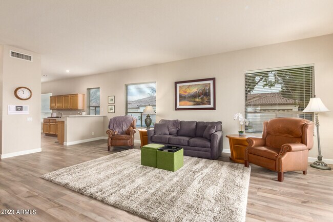 Foto del edificio - 9753 E Holiday Way