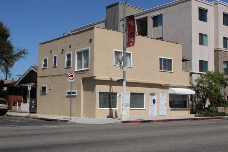 Primary Photo - 2433 W Jefferson Blvd