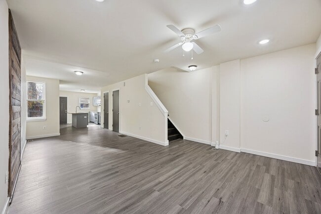 Photo - 5518 Pemberton St House