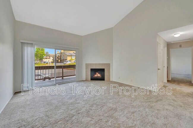 Foto del edificio - 225 W El Norte Pkwy