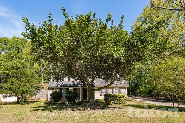Foto del edificio - 740 Cedar Farms Dr