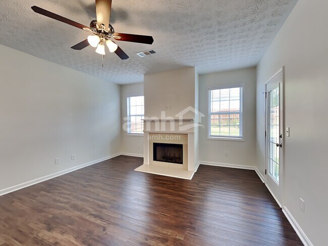 Building Photo - 749 Clairidge Elm Trail