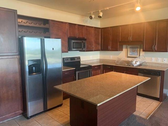 Foto del edificio - 9902 S Thomas Dr