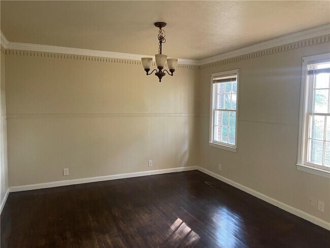 Foto del edificio - 910 Lawrenceville Hwy