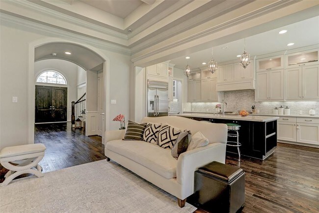 Building Photo - 1216 Curtin St