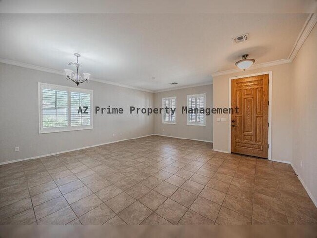 Foto del edificio - 3681 E Yellowstone Pl