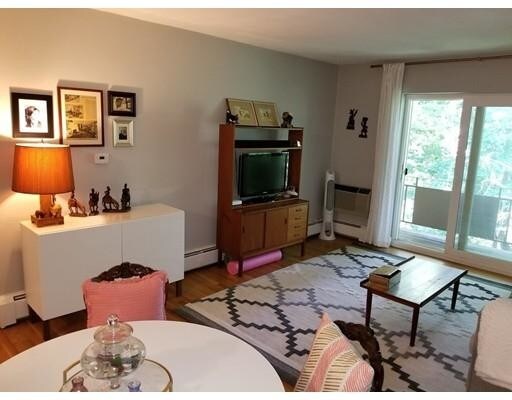 Foto del edificio - 135 Granite Ave