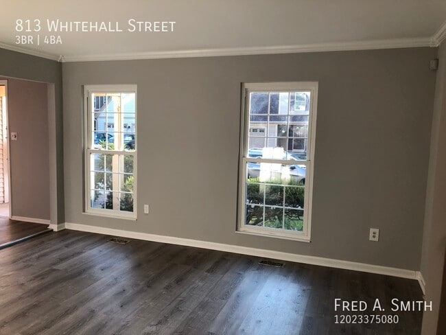 Building Photo - 813 Whitehall St