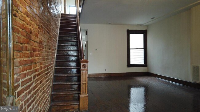Foto del edificio - 604 9th St NE