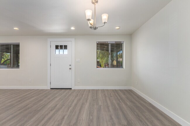 Foto del edificio - 2331 N Richland St