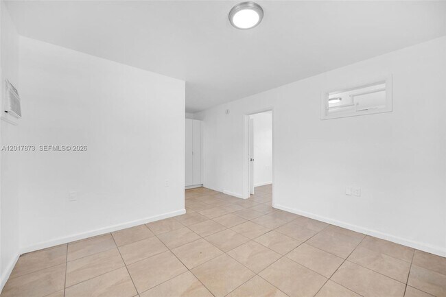 Foto del edificio - 577 NW 90th St