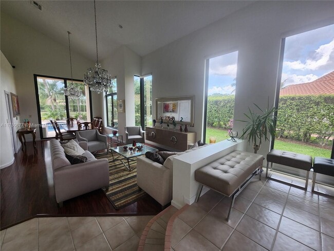 Building Photo - 10680 Avenida Santa Ana