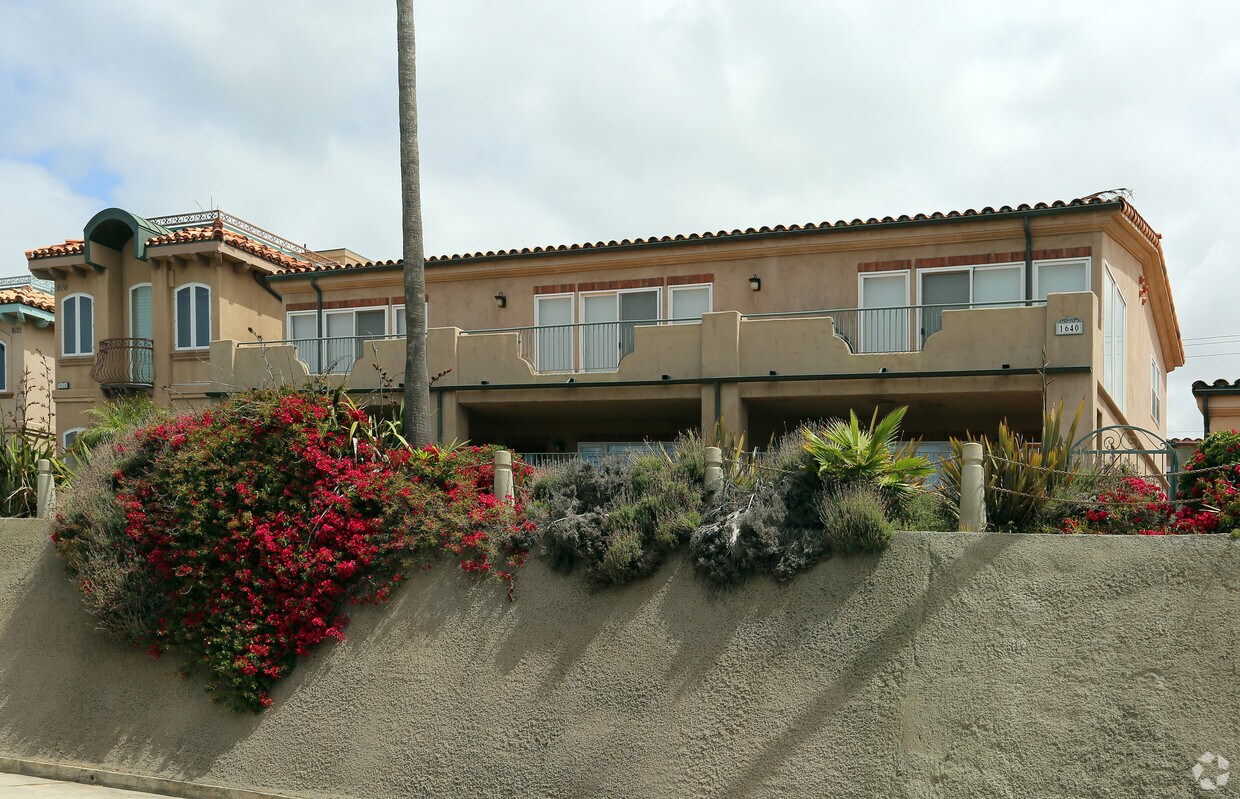 Foto principal - 1640 S Pacific St
