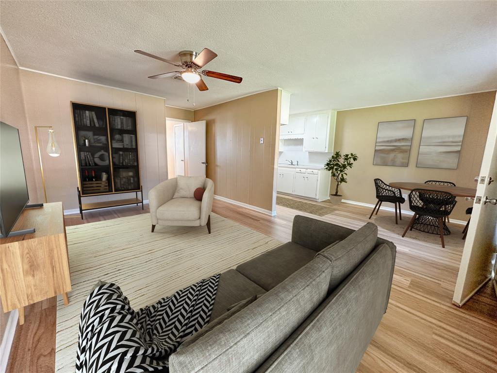 Primary Photo - 105 Heatonville Dr