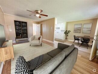 Building Photo - 105 Heatonville