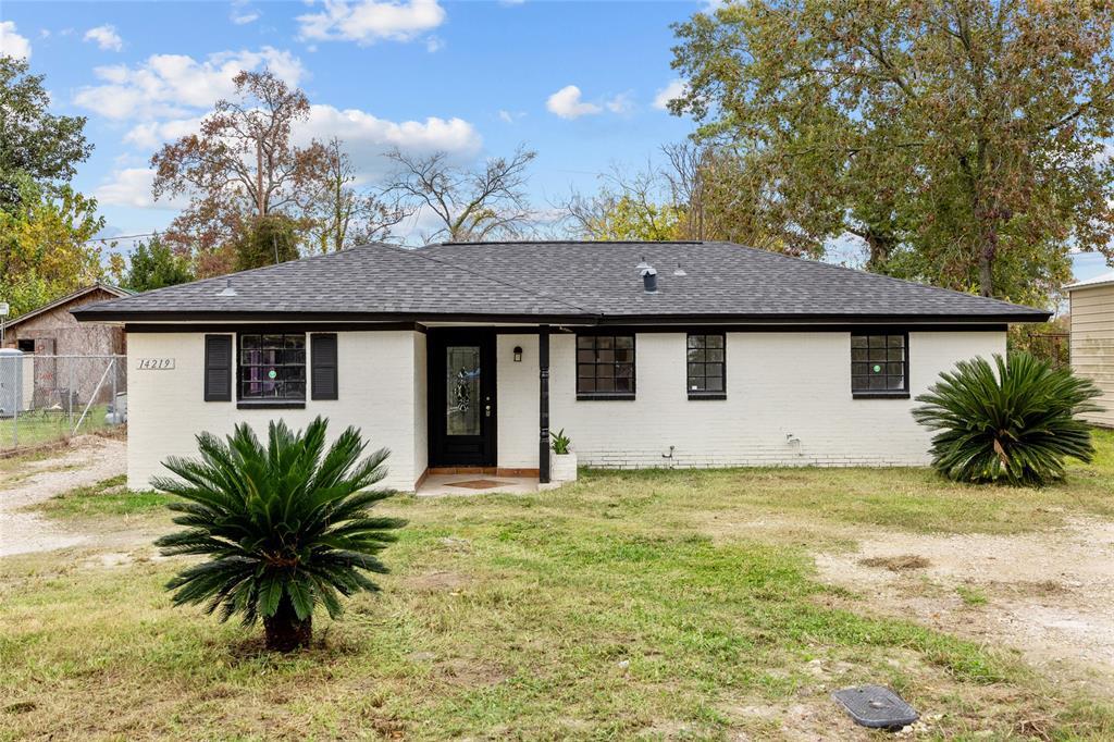 14219 Archwood St, Houston, TX 77049 Room for Rent in Houston, TX