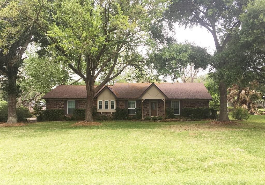 Primary Photo - 18814 N Roselake Dr