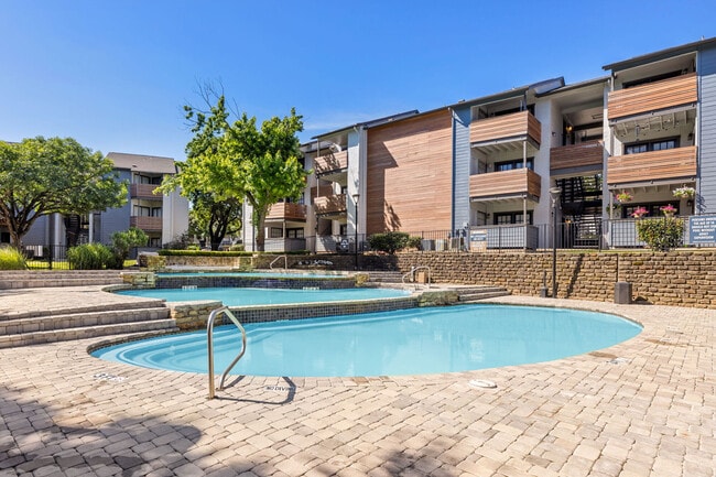 Building Photo - The Admiral Apartments