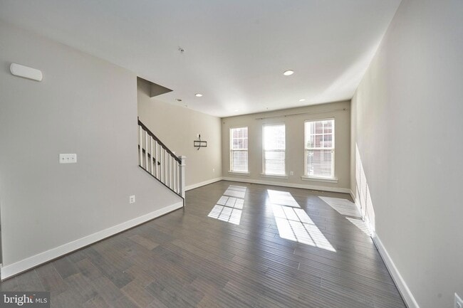 Building Photo - 256 Bluemont Branch Terrace SE