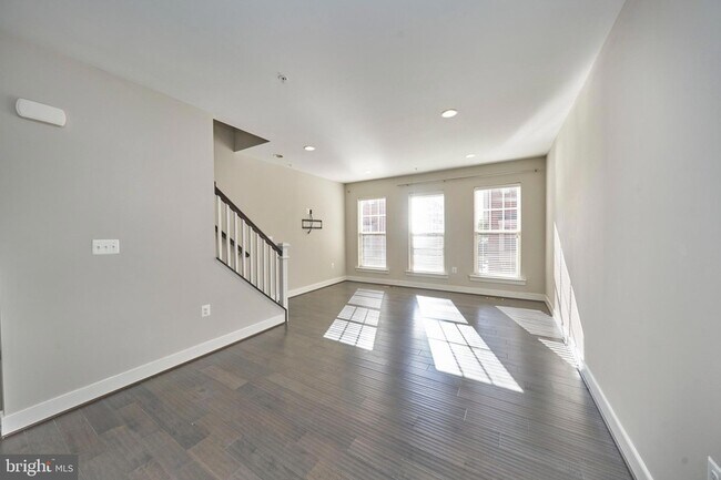 Foto del edificio - 256 Bluemont Branch Terrace SE