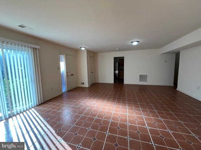 Building Photo - 4532 Conwell Dr