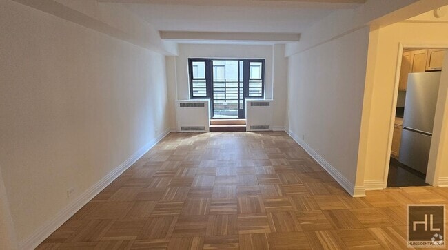 Building Photo - Midtown, E 56 ST/Lex, Long Terrace, 2BR/1B...