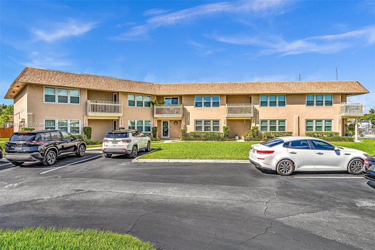 311 Gulfstream Rd Unit 329, Dania Beach, FL 33004 Apartment for Rent