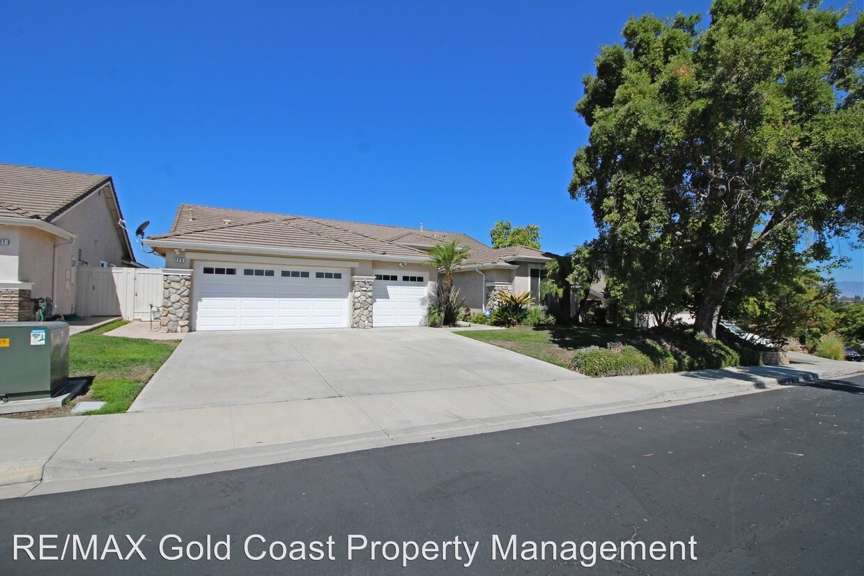 Foto principal - 3 br, 3 bath House - 223 Giant Oak Avenue