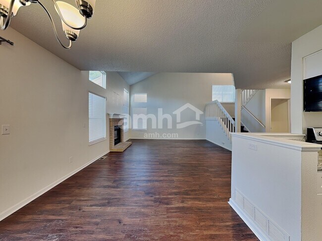 Foto del edificio - 8226 Wilmington Dr